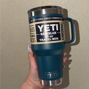 YETI Rambler 30oz Travel Mug in Agave Teal